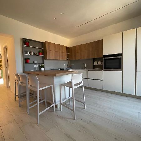 דירות פורטו ונרה Casa Irene Terrazza Vista Mare E Garage מראה חיצוני תמונה