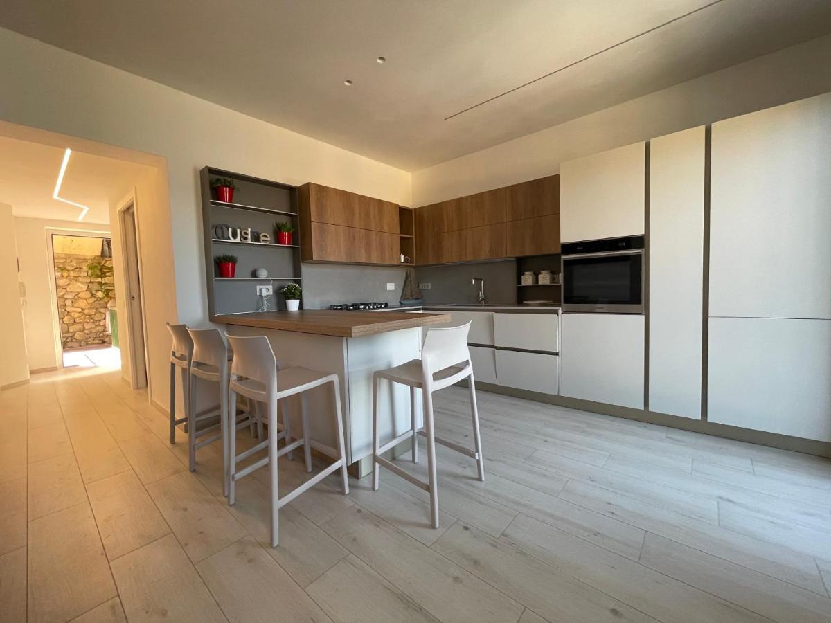 דירות פורטו ונרה Casa Irene Terrazza Vista Mare E Garage מראה חיצוני תמונה